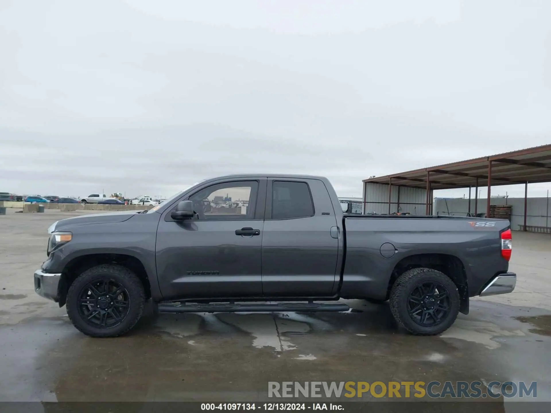 15 fotografías del automóvil dañado 5TFRM5F18KX139196 TOYOTA TUNDRA 2019