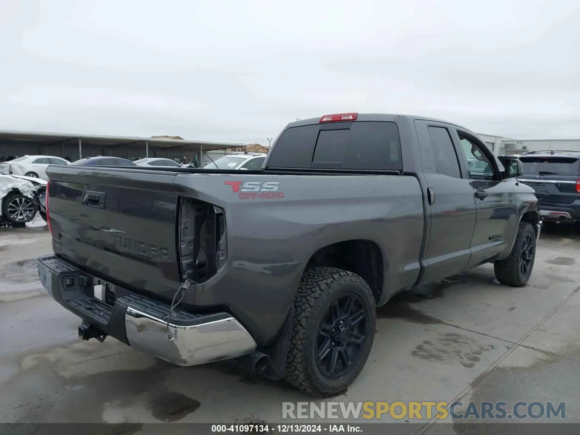 4 fotografías del automóvil dañado 5TFRM5F18KX139196 TOYOTA TUNDRA 2019