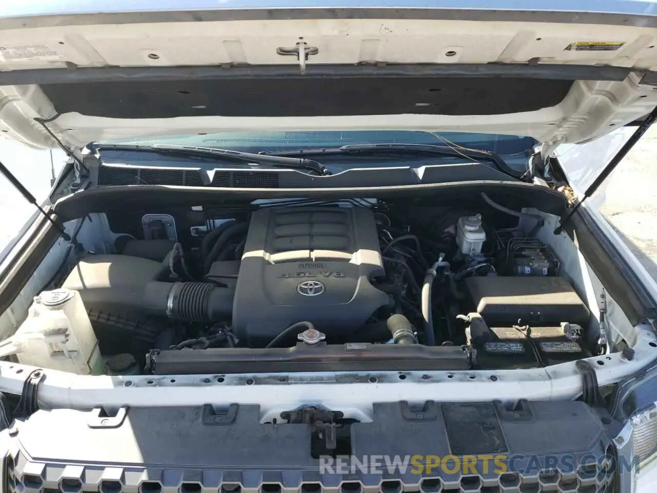 7 fotografías del automóvil dañado 5TFRM5F18KX141899 TOYOTA TUNDRA 2019