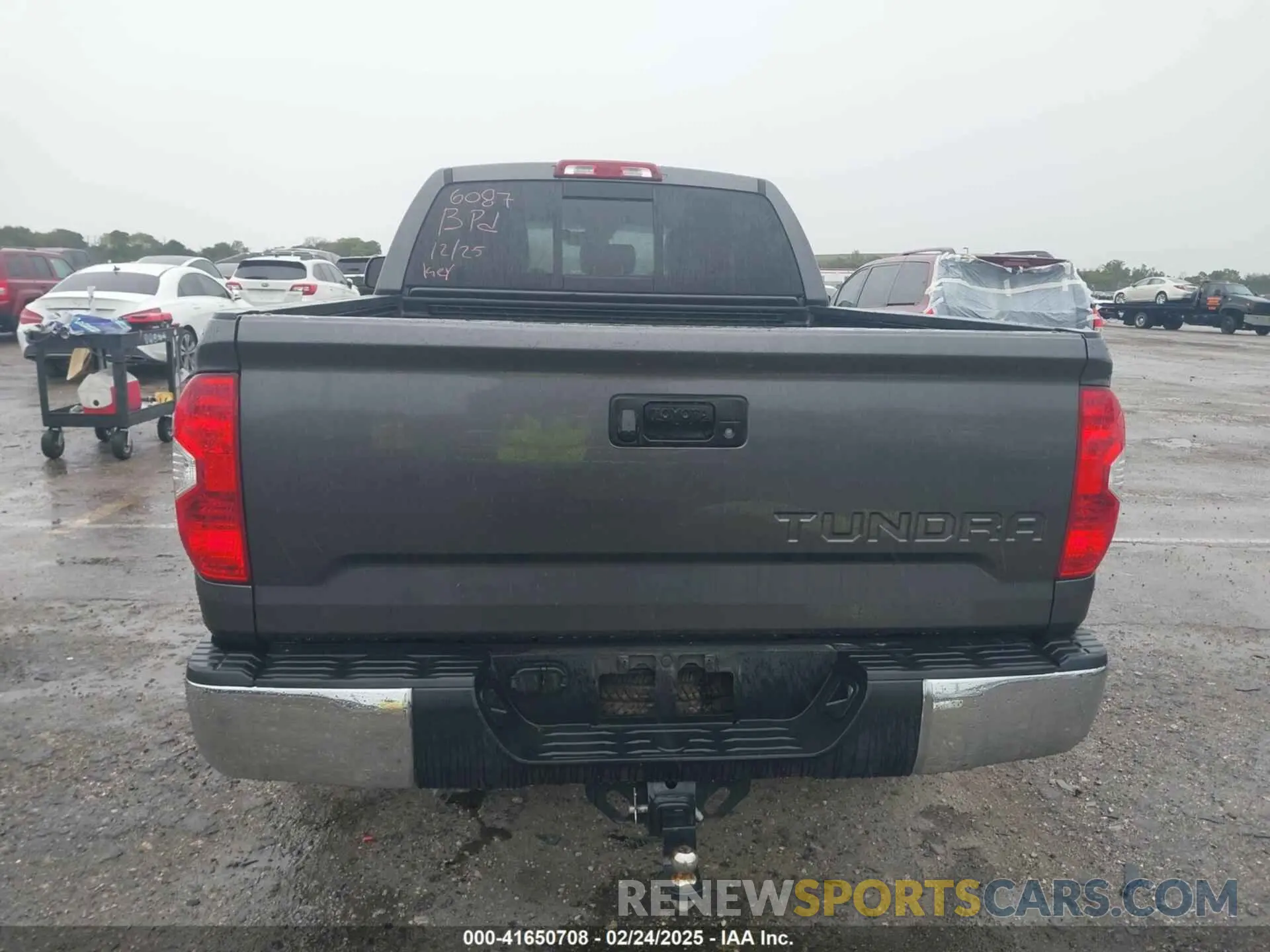 16 fotografías del automóvil dañado 5TFRY5F16KX246087 TOYOTA TUNDRA 2019