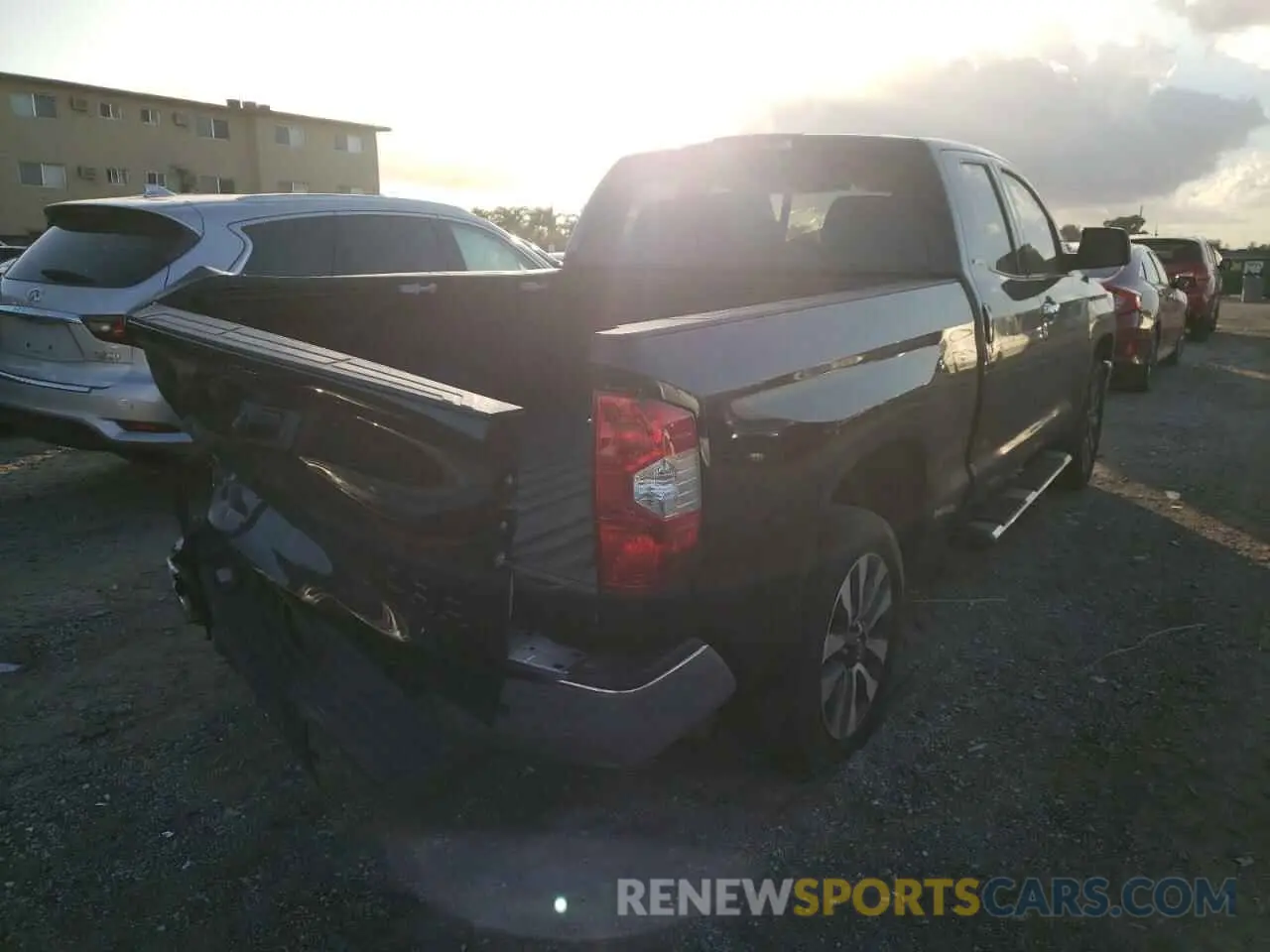 4 fotografías del automóvil dañado 5TFSY5F15KX254358 TOYOTA TUNDRA 2019