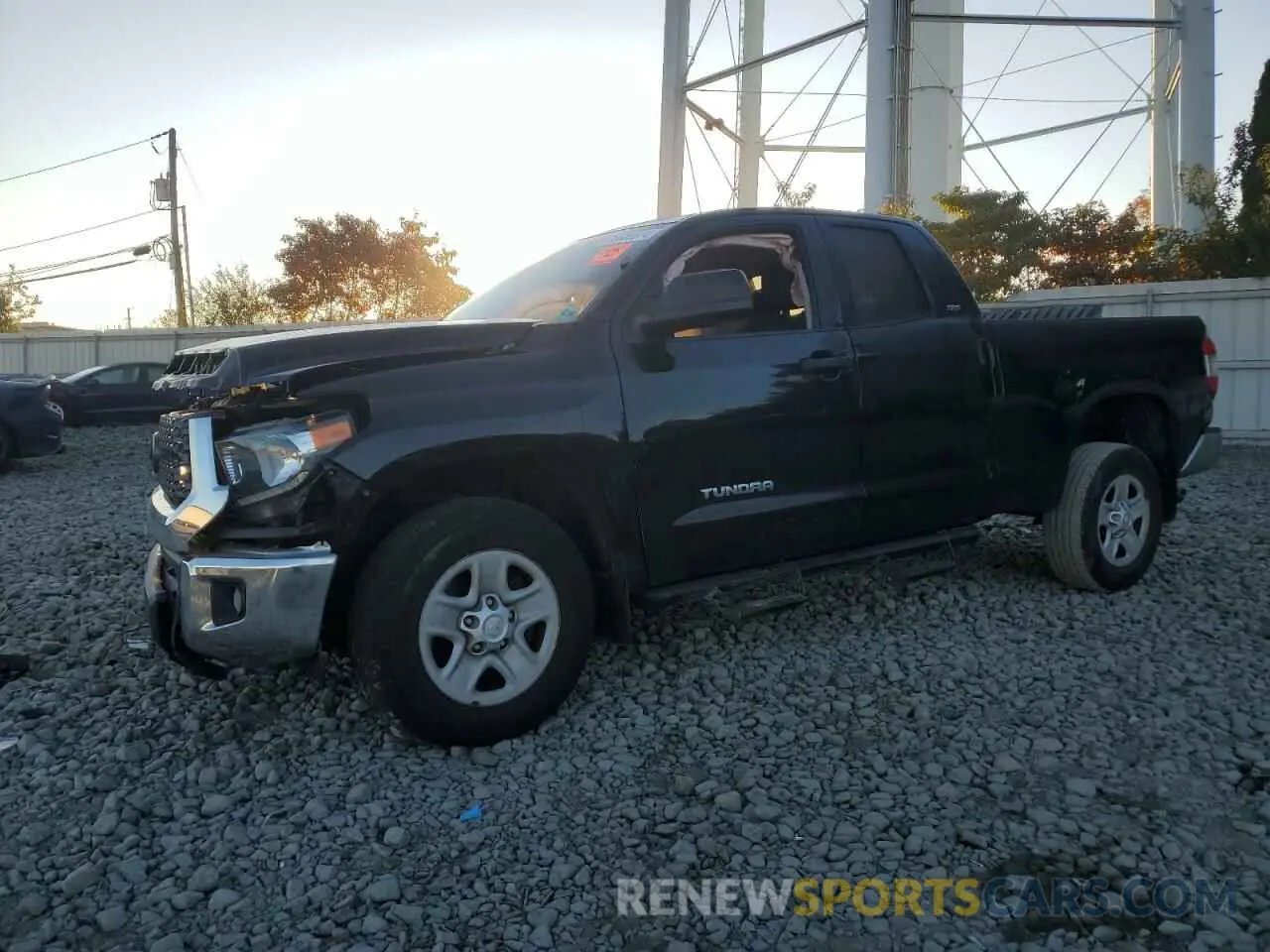 1 fotografías del automóvil dañado 5TFUM5F18KX083271 TOYOTA TUNDRA 2019