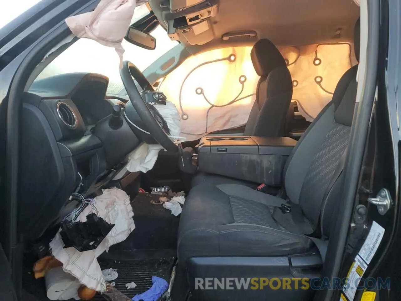 7 fotografías del automóvil dañado 5TFUM5F18KX083271 TOYOTA TUNDRA 2019