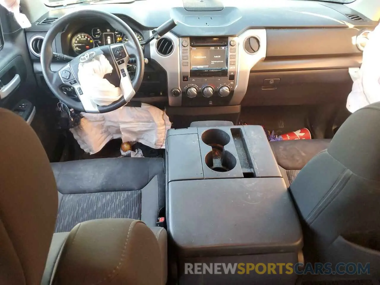 8 fotografías del automóvil dañado 5TFUM5F18KX083271 TOYOTA TUNDRA 2019