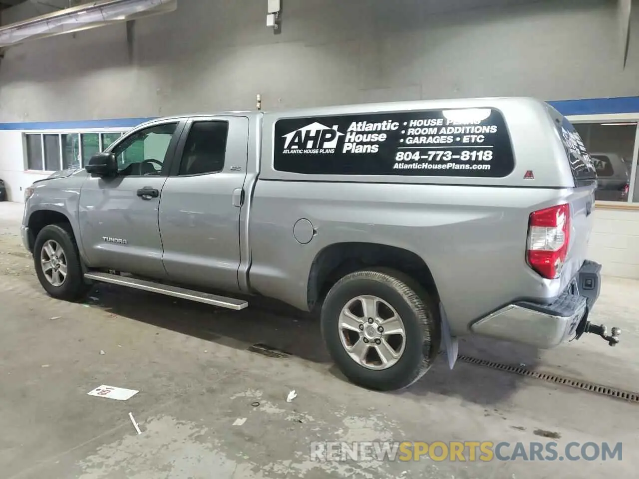 2 fotografías del automóvil dañado 5TFUM5F1XKX081988 TOYOTA TUNDRA 2019