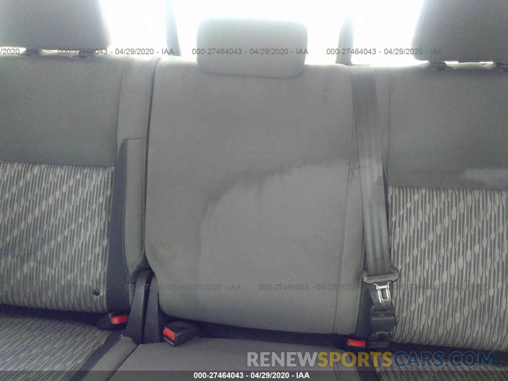 8 fotografías del automóvil dañado 5TFUW5F13KX799828 TOYOTA TUNDRA 2019