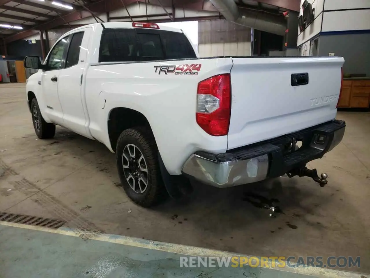 3 fotografías del automóvil dañado 5TFUW5F13KX831340 TOYOTA TUNDRA 2019
