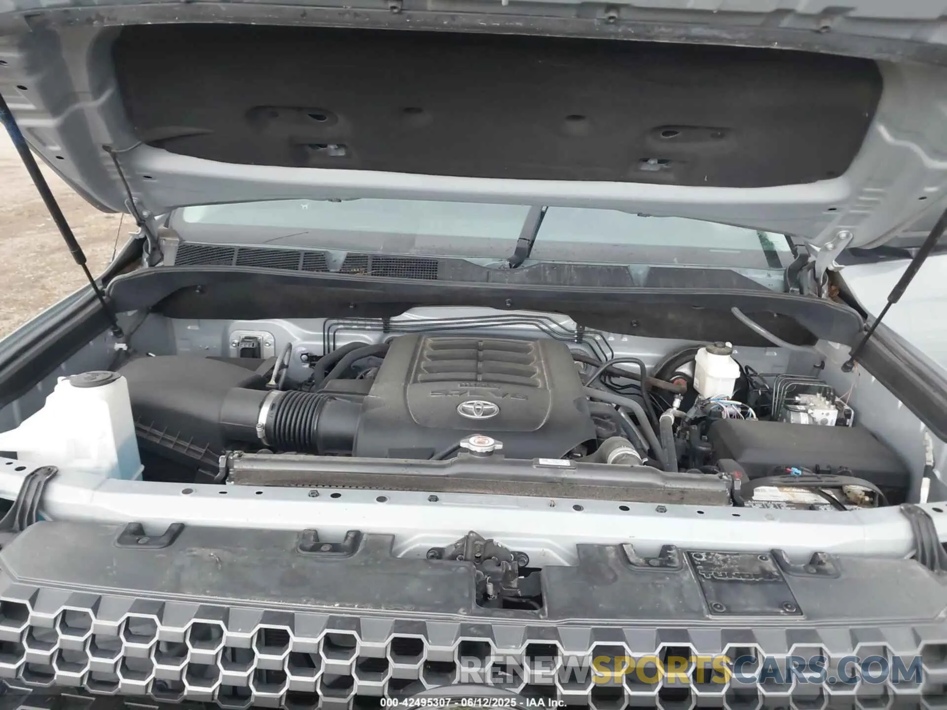10 fotografías del automóvil dañado 5TFUW5F16KX861805 TOYOTA TUNDRA 2019