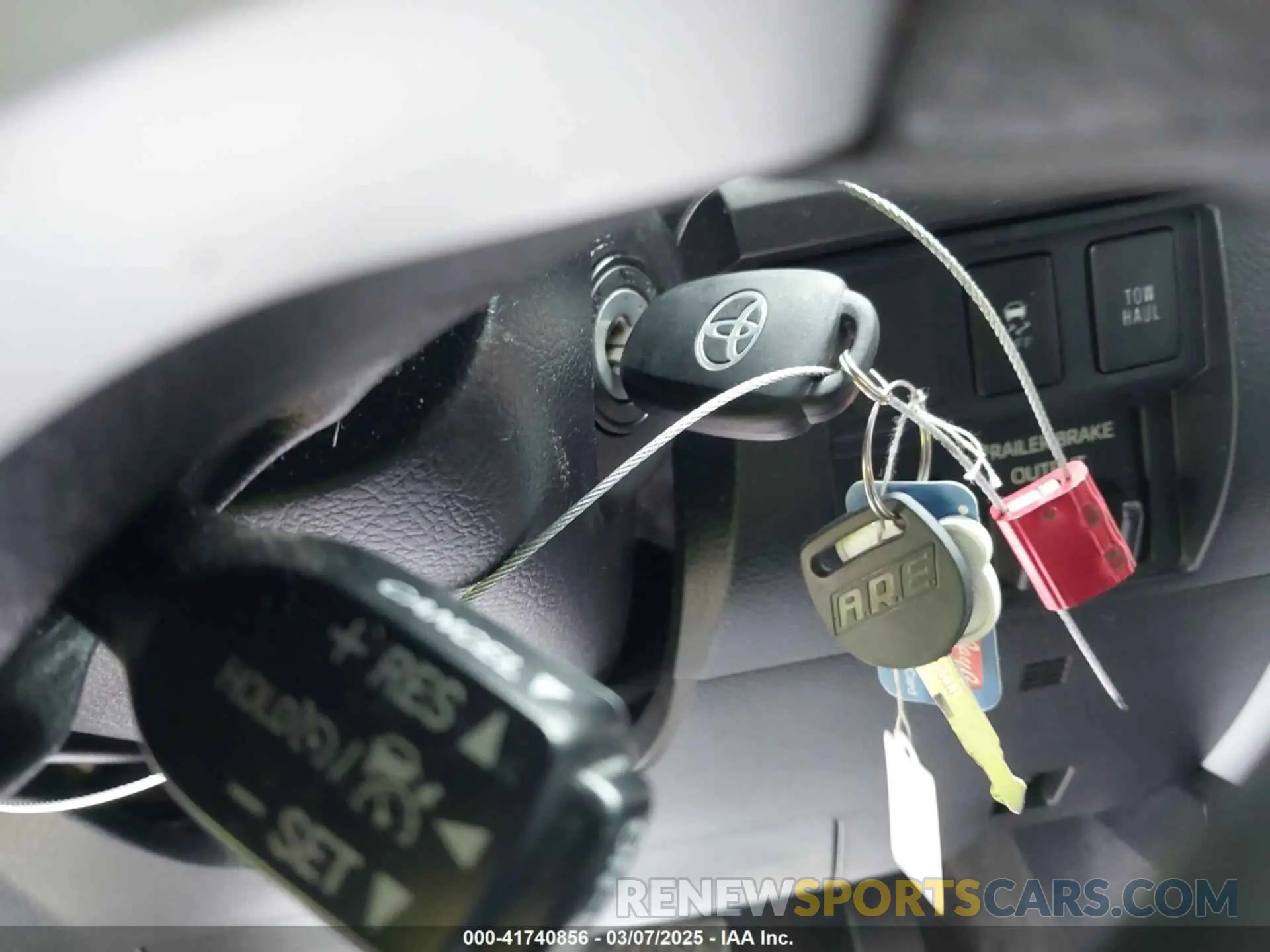 11 fotografías del automóvil dañado 5TFUW5F17KX789934 TOYOTA TUNDRA 2019