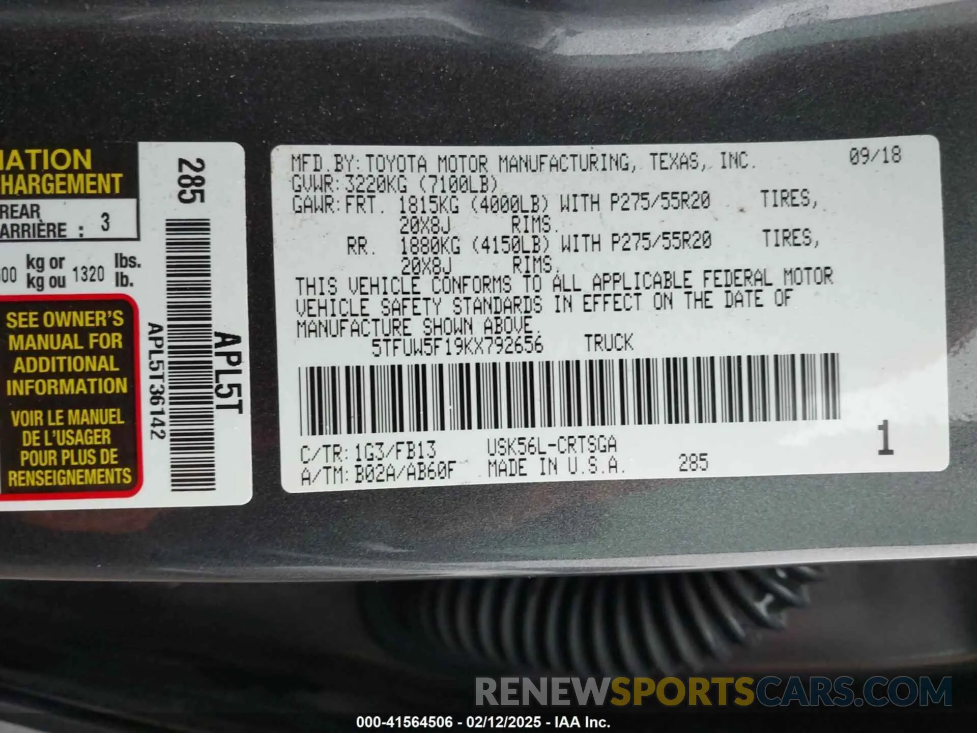 9 fotografías del automóvil dañado 5TFUW5F19KX792656 TOYOTA TUNDRA 2019