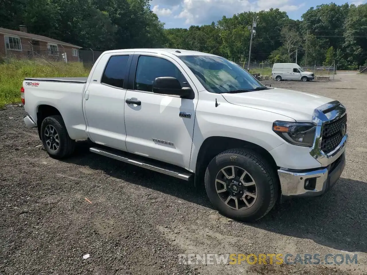 4 fotografías del automóvil dañado 5TFUY5F10KX784813 TOYOTA TUNDRA 2019