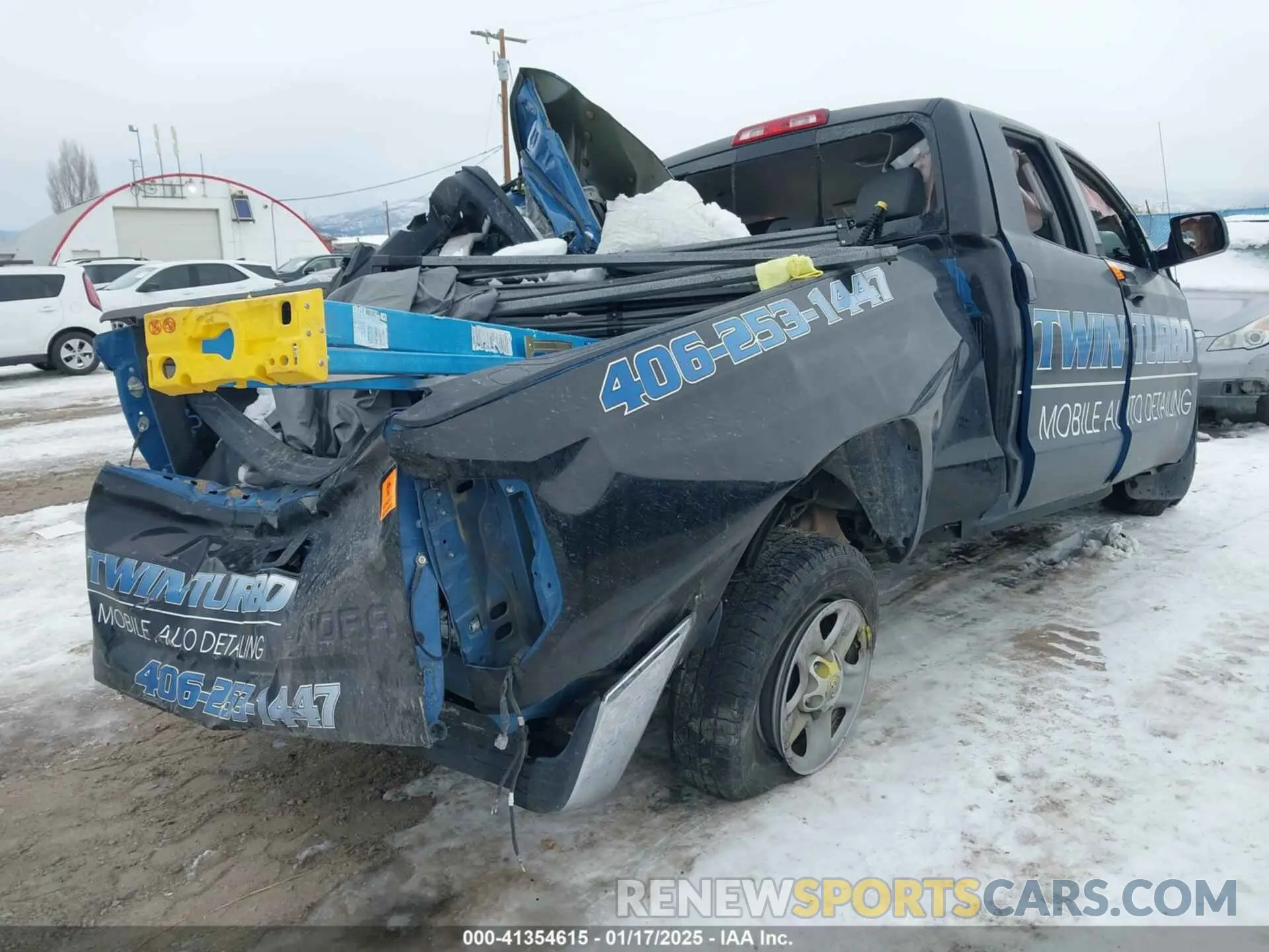 4 fotografías del automóvil dañado 5TFUY5F11KX780480 TOYOTA TUNDRA 2019