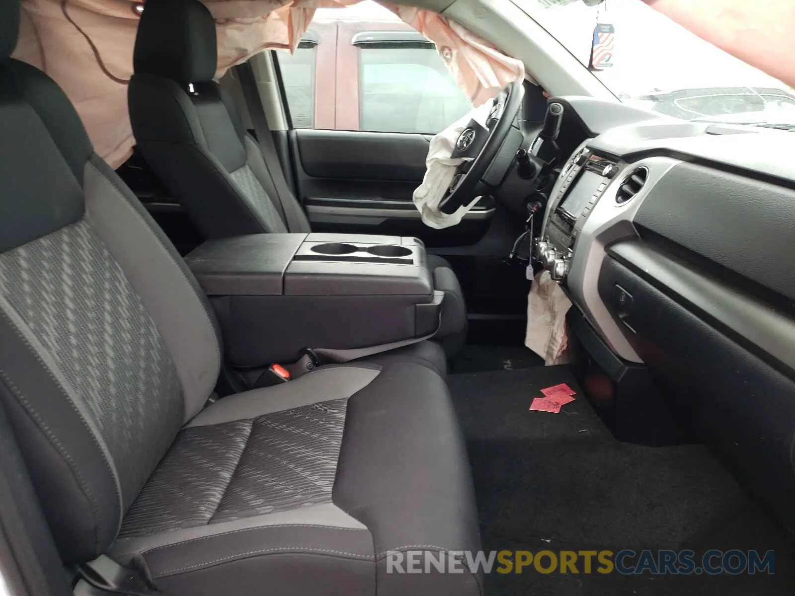 5 fotografías del automóvil dañado 5TFUY5F12KX782920 TOYOTA TUNDRA 2019