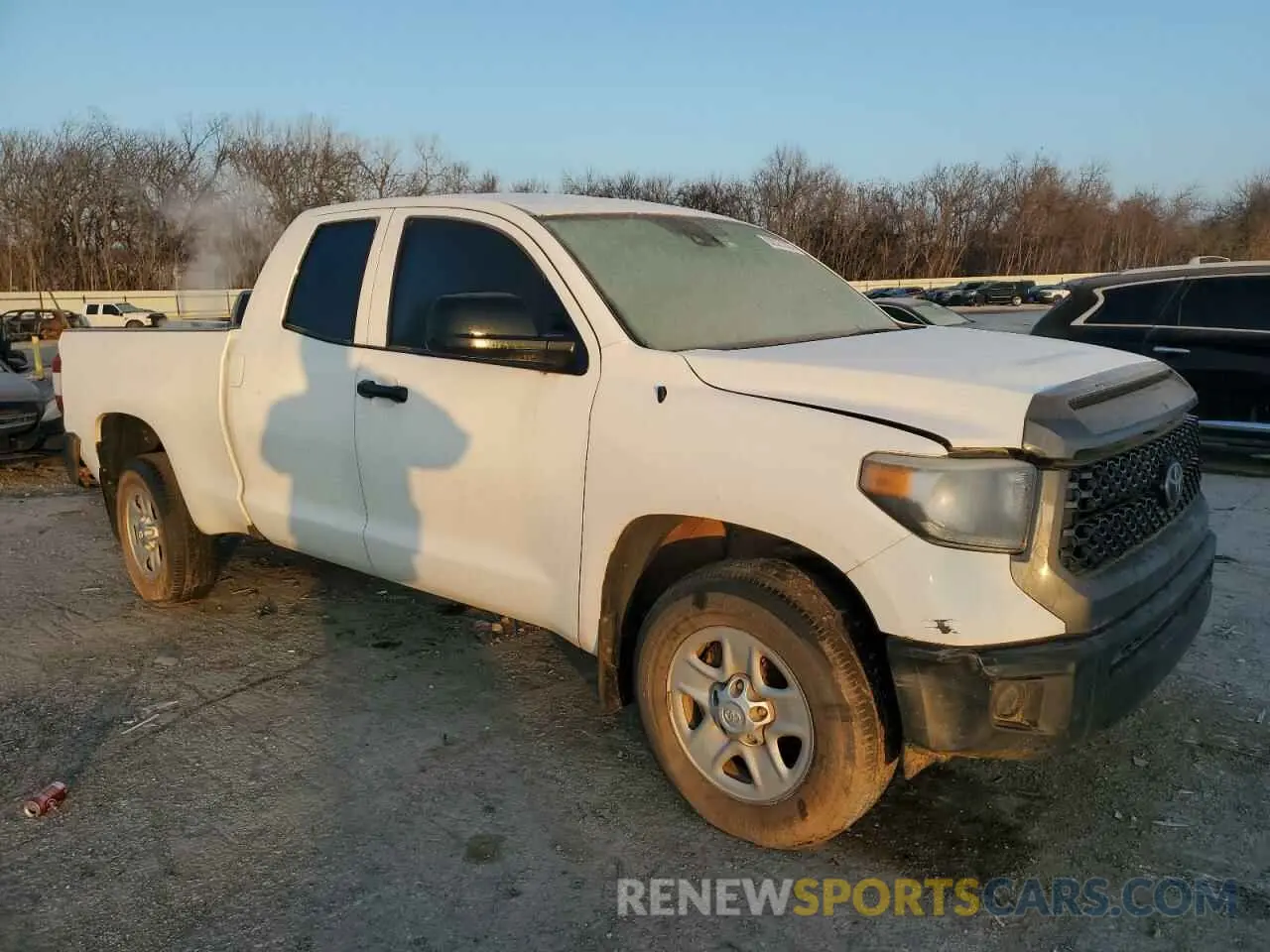 4 fotografías del automóvil dañado 5TFUY5F14KX789836 TOYOTA TUNDRA 2019