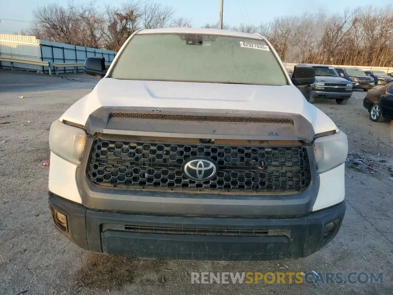 5 fotografías del automóvil dañado 5TFUY5F14KX789836 TOYOTA TUNDRA 2019