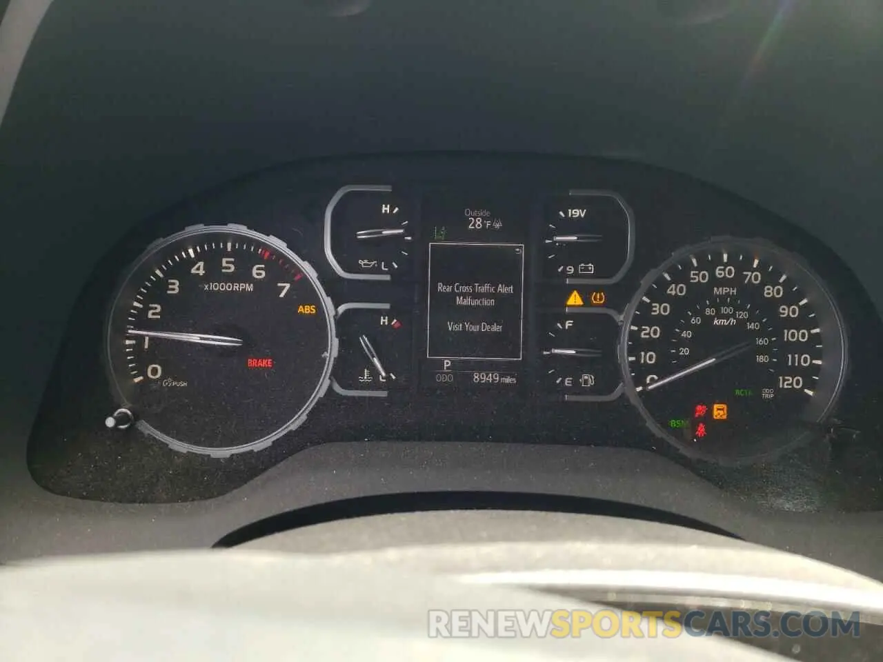 8 fotografías del automóvil dañado 5TFUY5F16KX841418 TOYOTA TUNDRA 2019