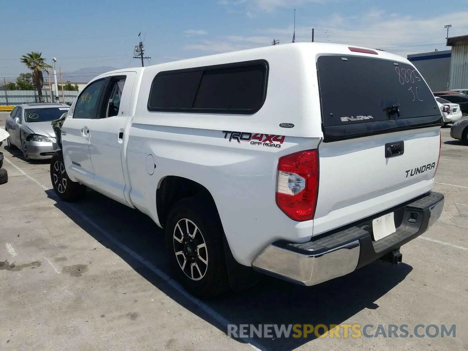 3 fotografías del automóvil dañado 5TFUY5F19KX825164 TOYOTA TUNDRA 2019