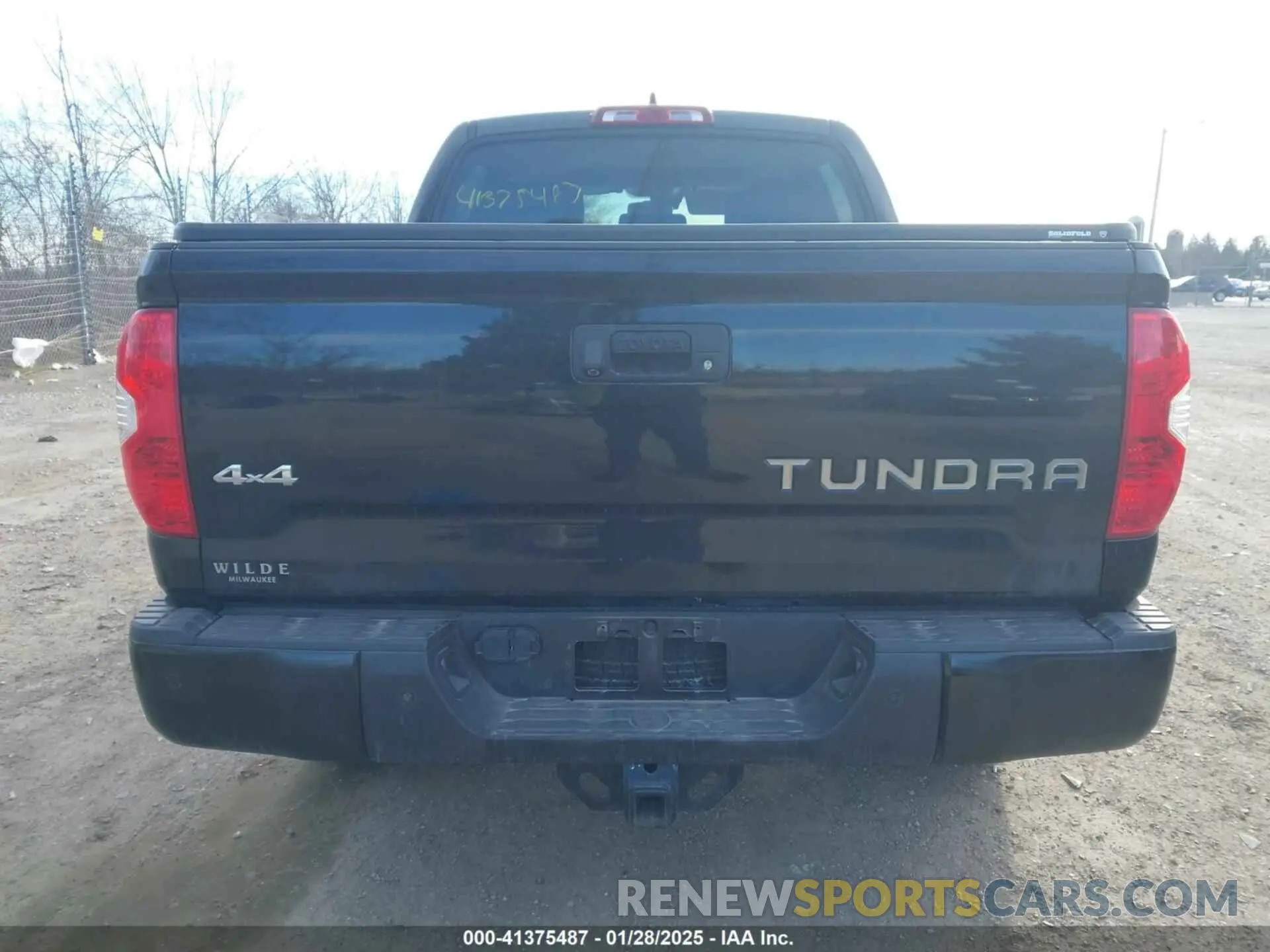 17 fotografías del automóvil dañado 5TFAY5F10LX924010 TOYOTA TUNDRA 2020