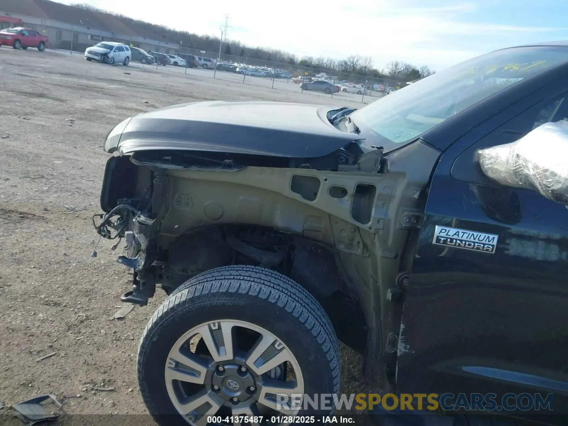 18 fotografías del automóvil dañado 5TFAY5F10LX924010 TOYOTA TUNDRA 2020