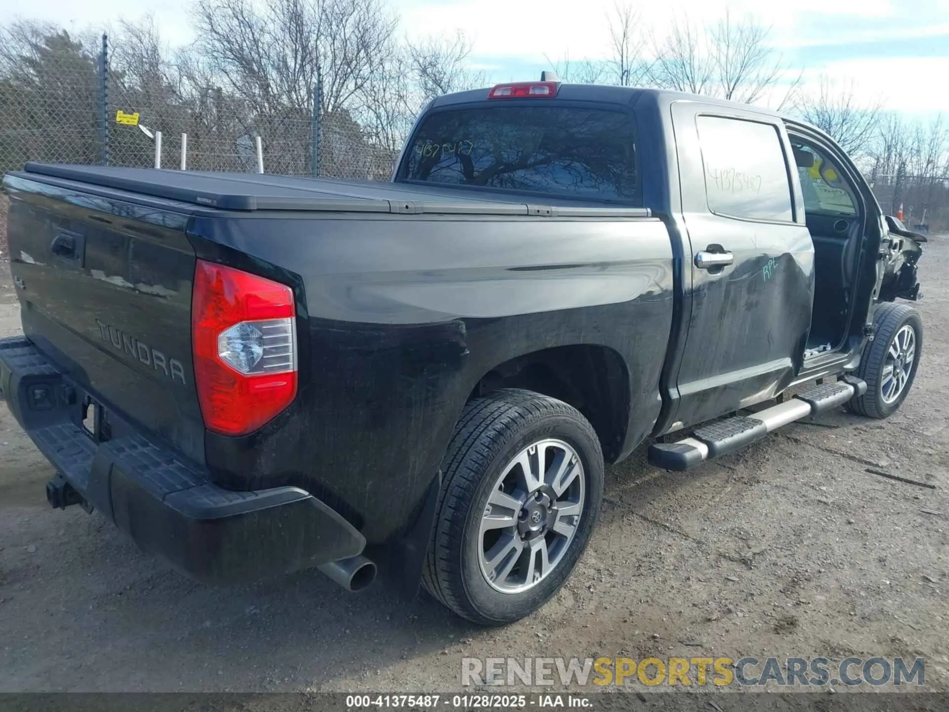 4 fotografías del automóvil dañado 5TFAY5F10LX924010 TOYOTA TUNDRA 2020