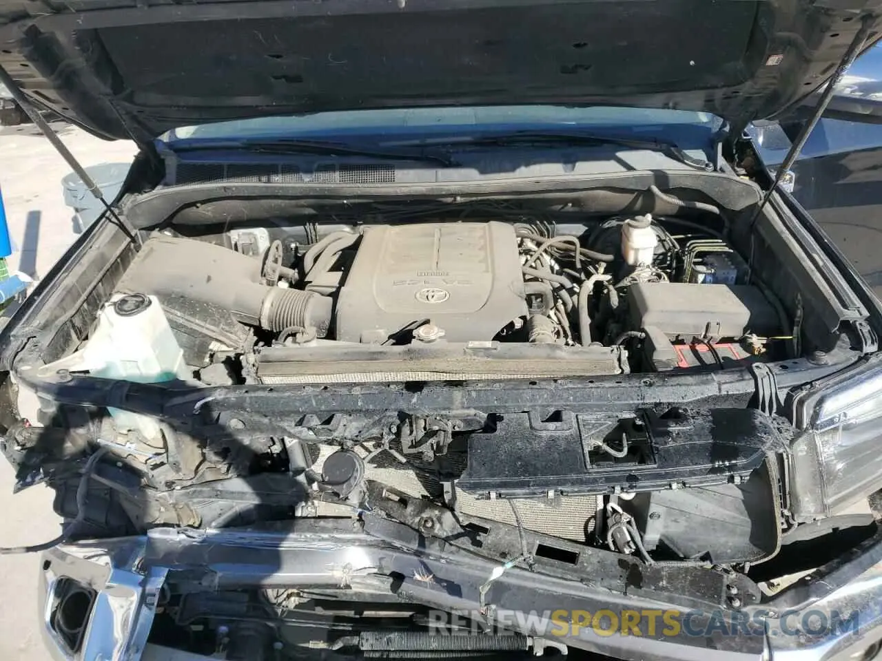 11 fotografías del automóvil dañado 5TFAY5F11LX883080 TOYOTA TUNDRA 2020