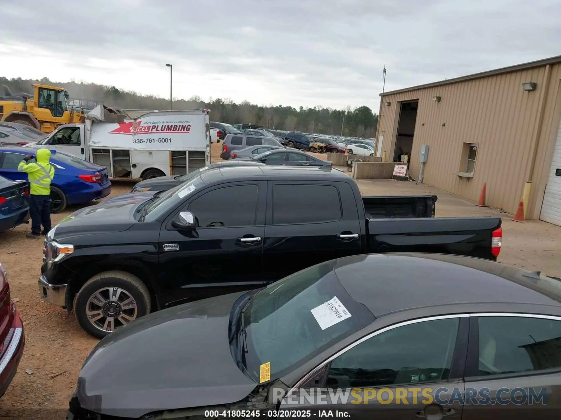 14 fotografías del automóvil dañado 5TFAY5F13LX887440 TOYOTA TUNDRA 2020