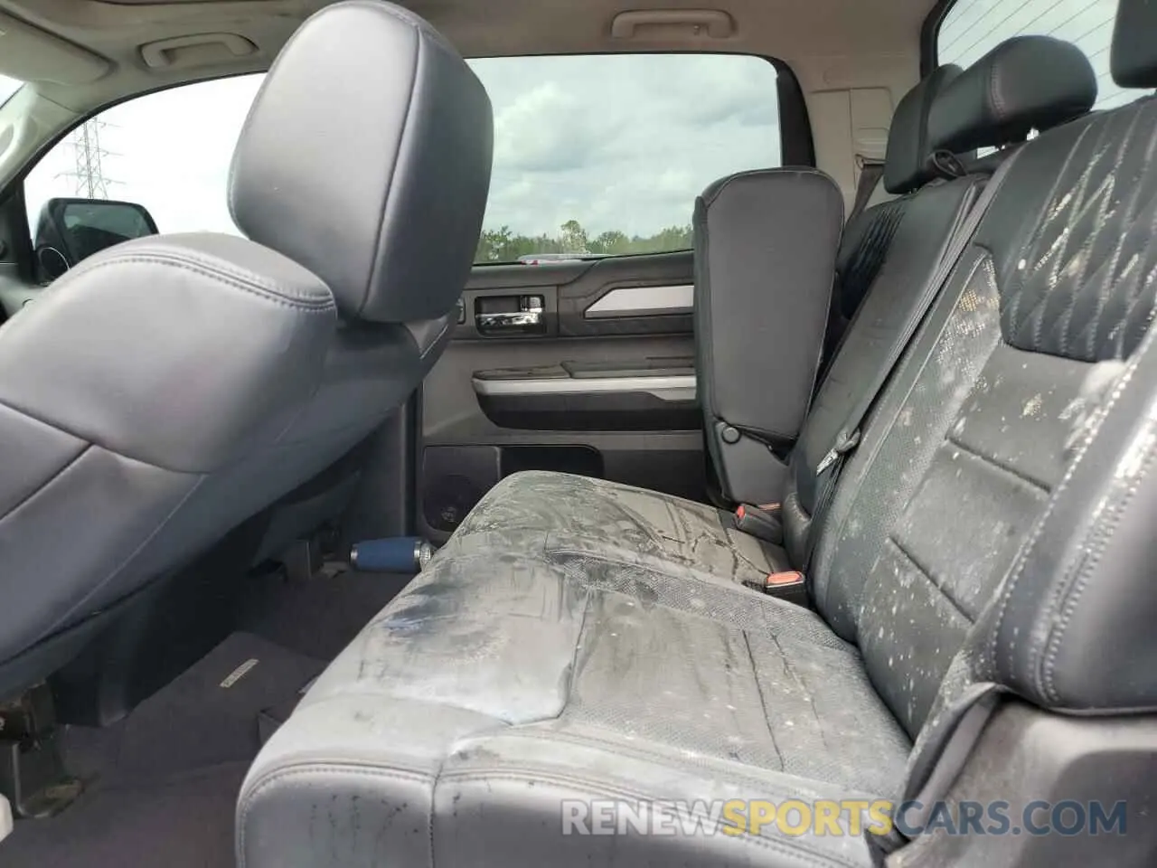 10 fotografías del automóvil dañado 5TFAY5F13LX933090 TOYOTA TUNDRA 2020