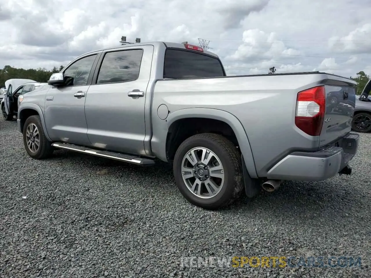 2 fotografías del automóvil dañado 5TFAY5F13LX933090 TOYOTA TUNDRA 2020