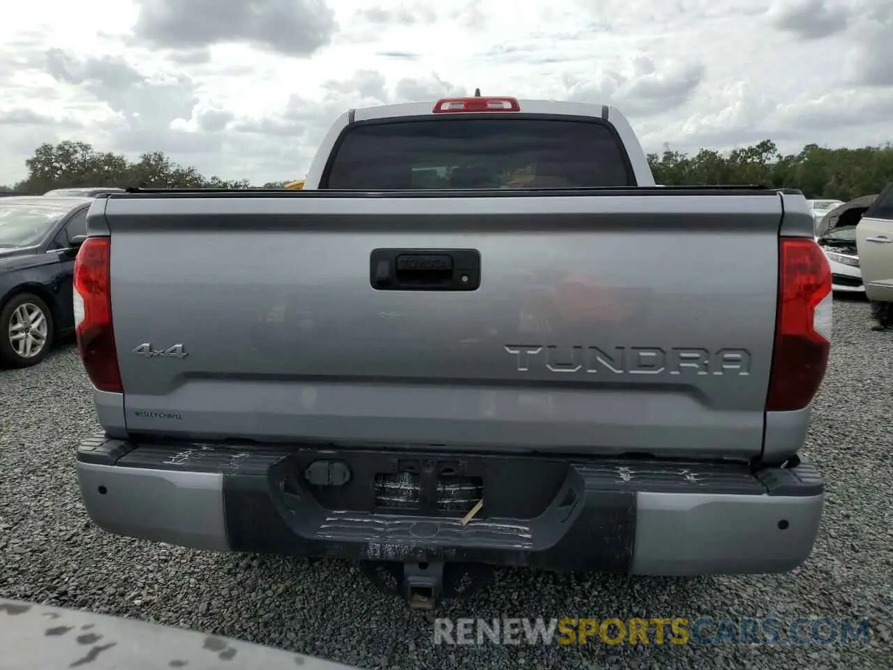 6 fotografías del automóvil dañado 5TFAY5F13LX933090 TOYOTA TUNDRA 2020