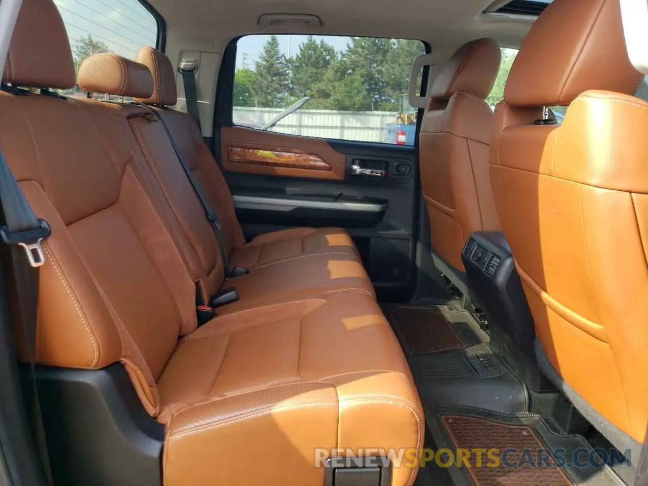 10 fotografías del automóvil dañado 5TFAY5F15LX917490 TOYOTA TUNDRA 2020