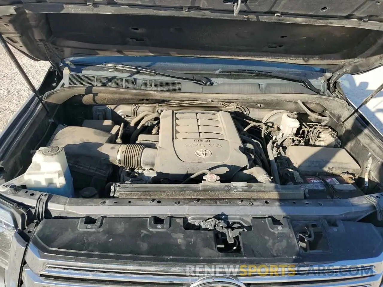 11 fotografías del automóvil dañado 5TFAY5F15LX947959 TOYOTA TUNDRA 2020