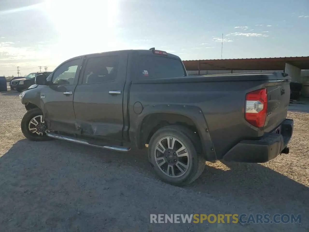 2 fotografías del automóvil dañado 5TFAY5F15LX947959 TOYOTA TUNDRA 2020