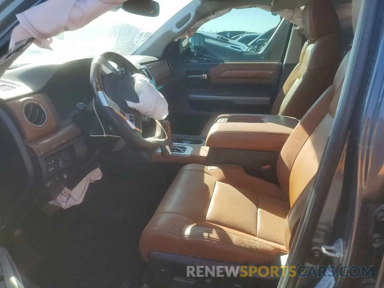 7 fotografías del automóvil dañado 5TFAY5F15LX947959 TOYOTA TUNDRA 2020