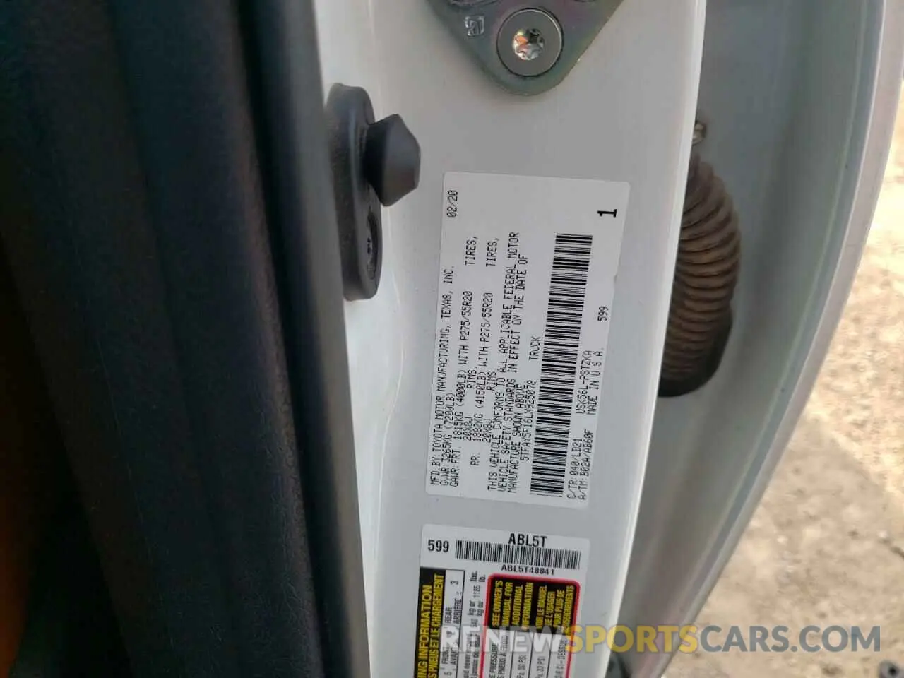 10 fotografías del automóvil dañado 5TFAY5F16LX925078 TOYOTA TUNDRA 2020