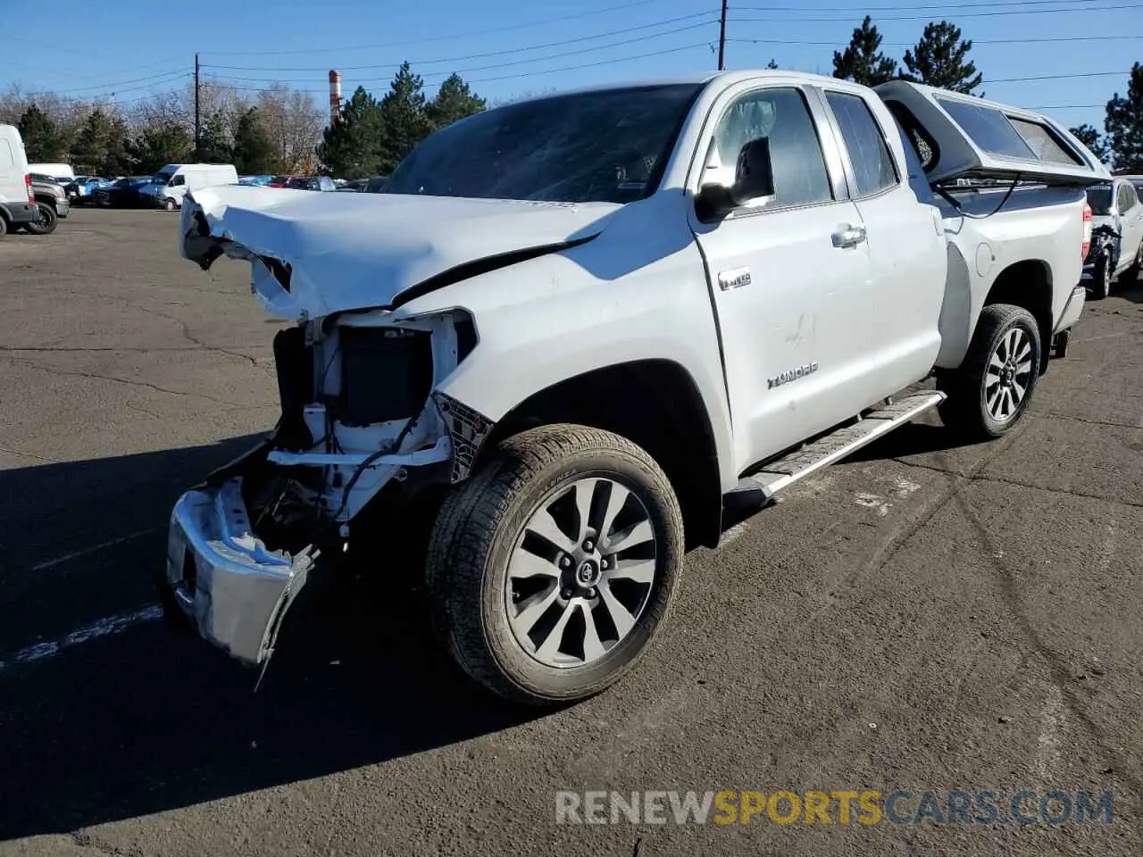 2 fotografías del automóvil dañado 5TFBY5F13LX868326 TOYOTA TUNDRA 2020