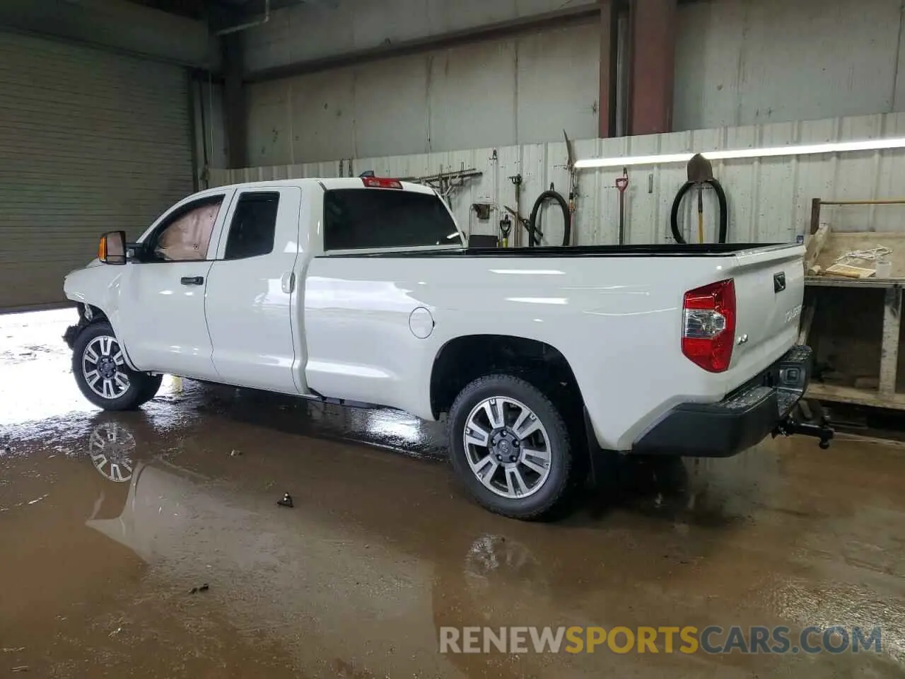 2 fotografías del automóvil dañado 5TFCY5F15LX026558 TOYOTA TUNDRA 2020