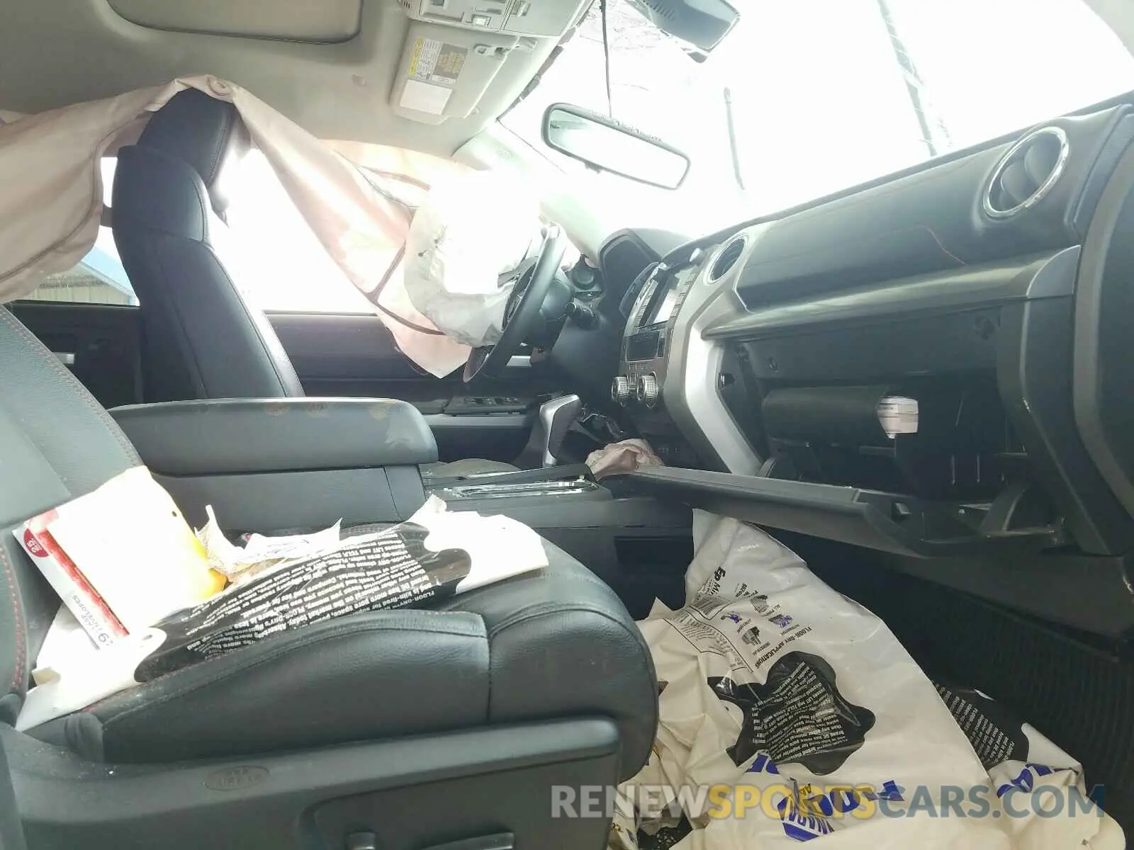 5 fotografías del automóvil dañado 5TFDY5F10LX904790 TOYOTA TUNDRA 2020