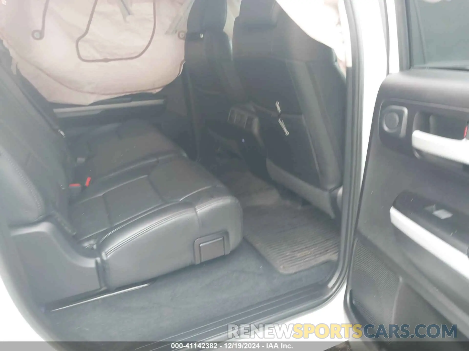 8 fotografías del automóvil dañado 5TFDY5F10LX905647 TOYOTA TUNDRA 2020