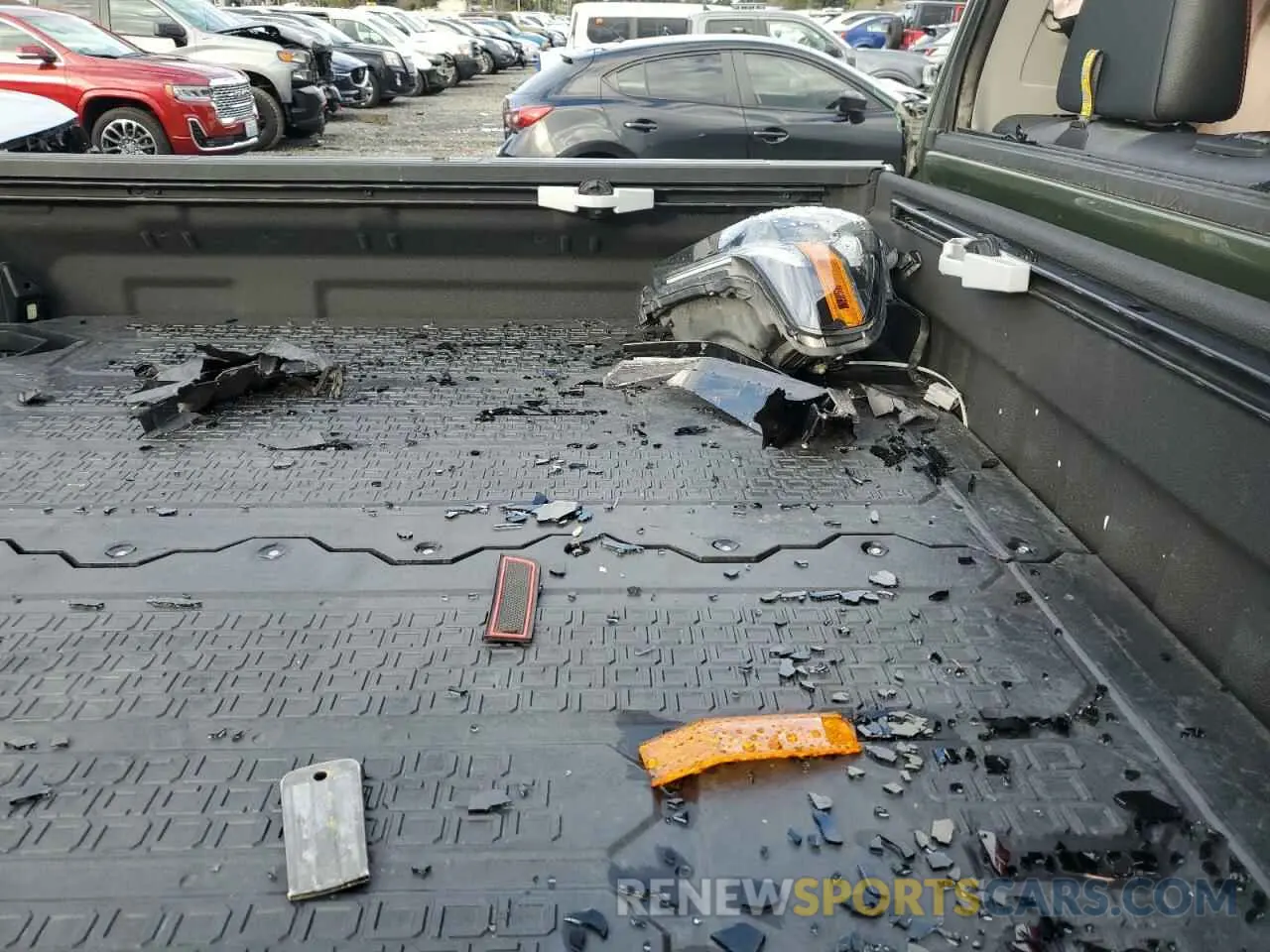 12 fotografías del automóvil dañado 5TFDY5F11LX924854 TOYOTA TUNDRA 2020