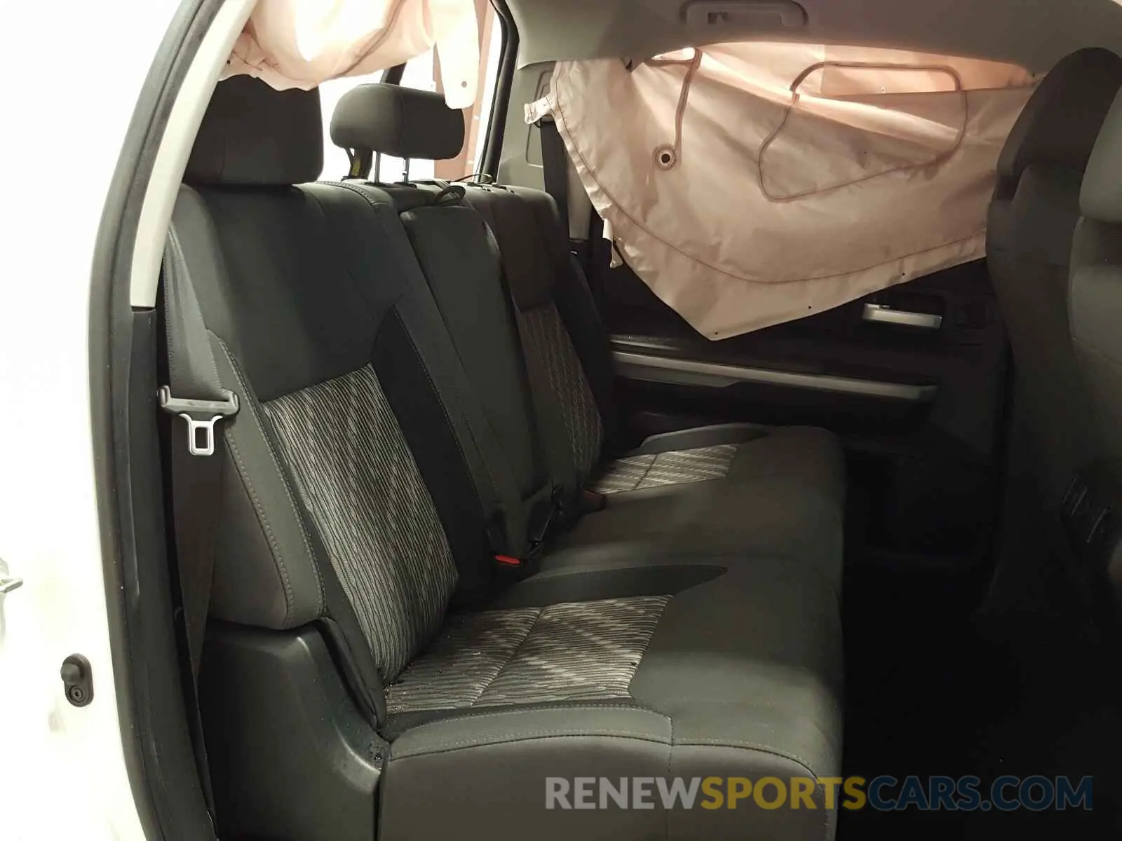 6 fotografías del automóvil dañado 5TFDY5F11LX952976 TOYOTA TUNDRA 2020