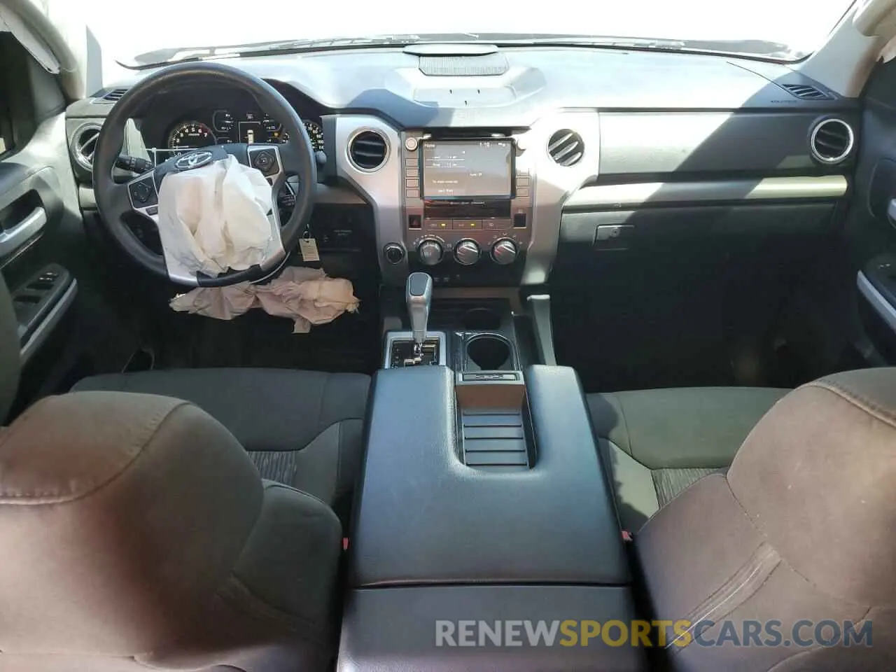 8 fotografías del automóvil dañado 5TFDY5F12LX942201 TOYOTA TUNDRA 2020