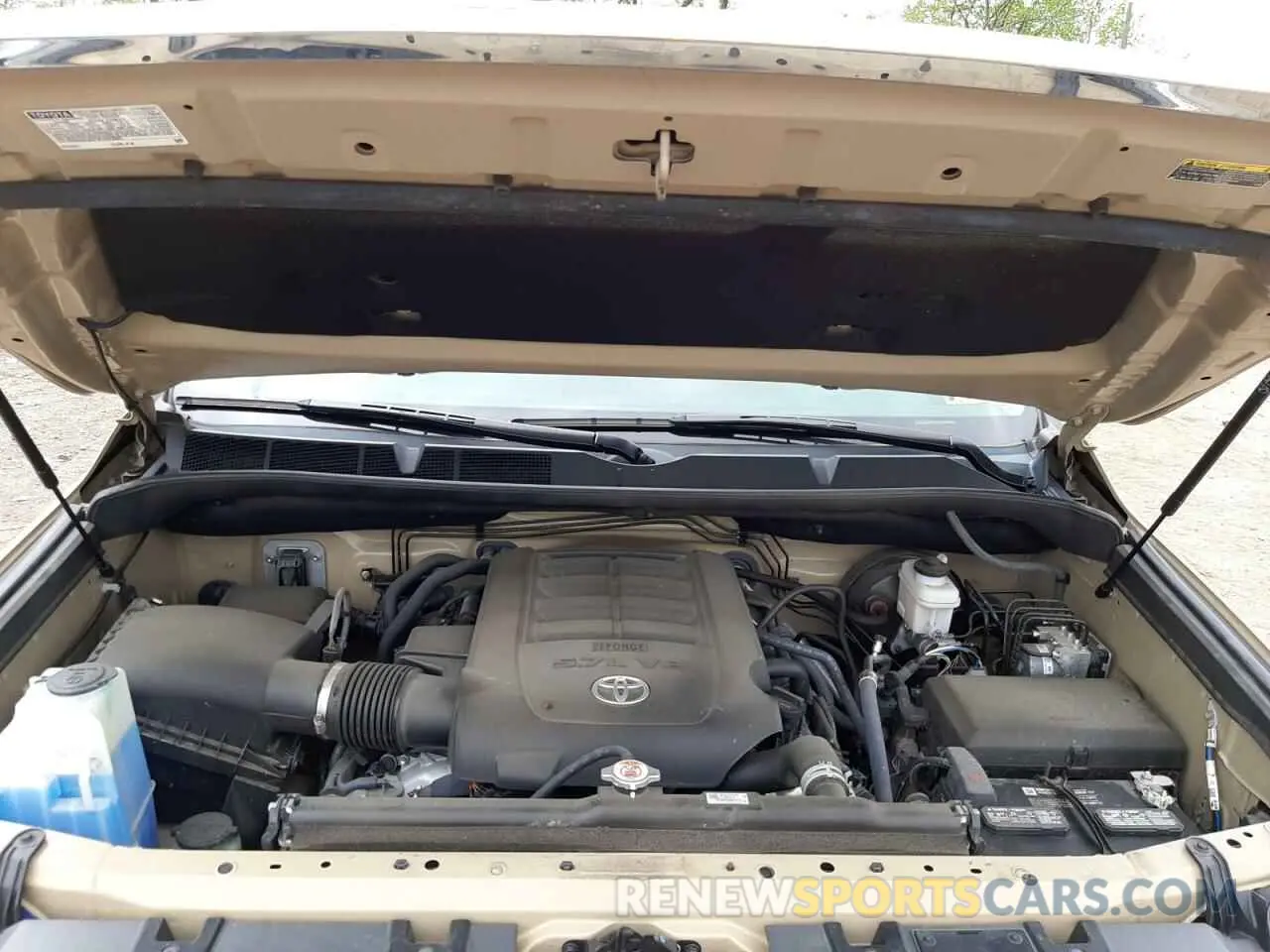 7 fotografías del automóvil dañado 5TFDY5F14LX897844 TOYOTA TUNDRA 2020