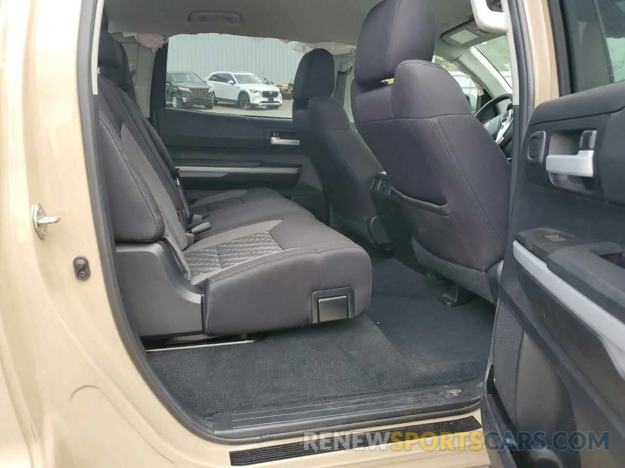 10 fotografías del automóvil dañado 5TFDY5F14LX926839 TOYOTA TUNDRA 2020
