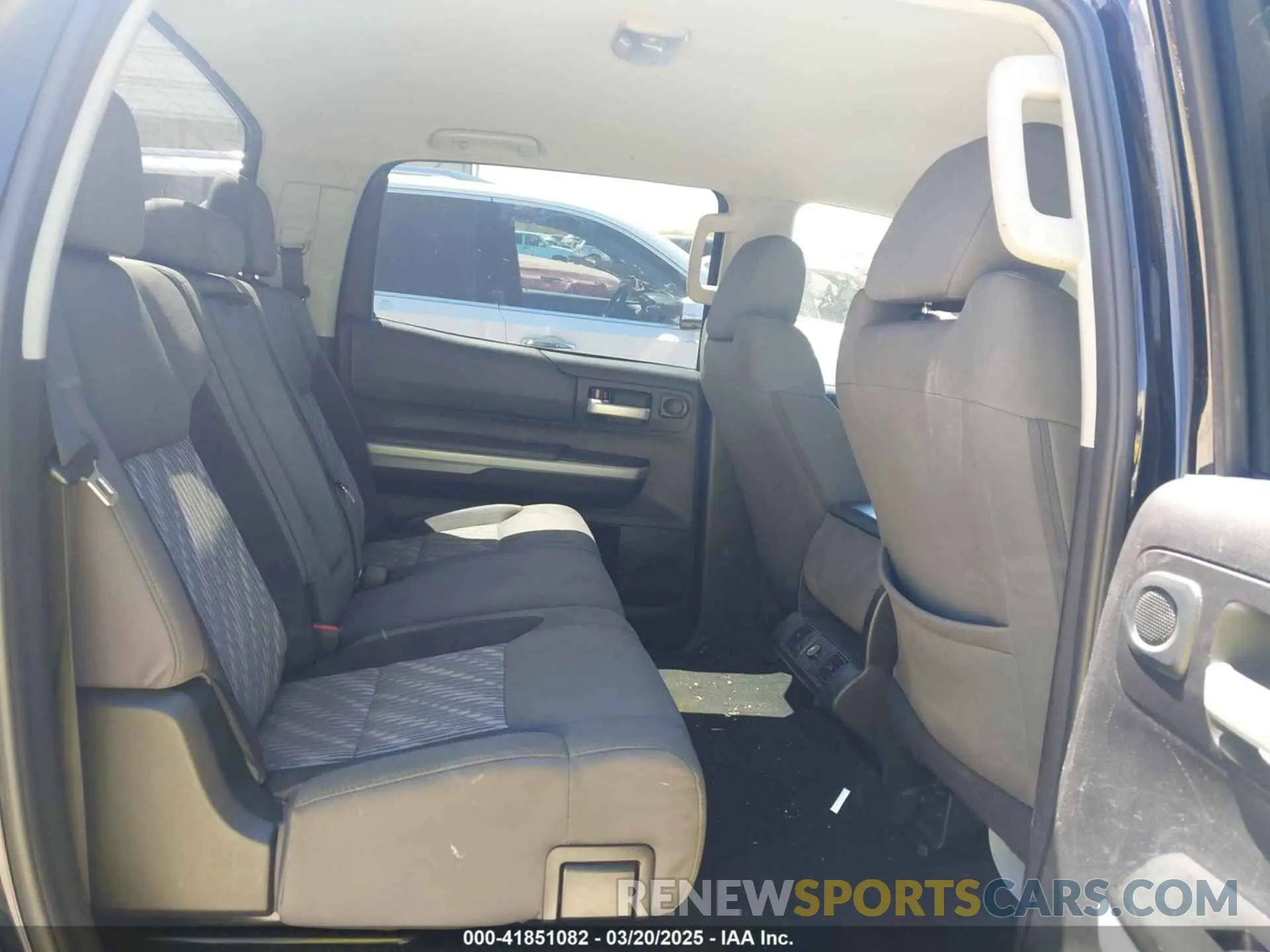 8 fotografías del automóvil dañado 5TFDY5F15LX908821 TOYOTA TUNDRA 2020