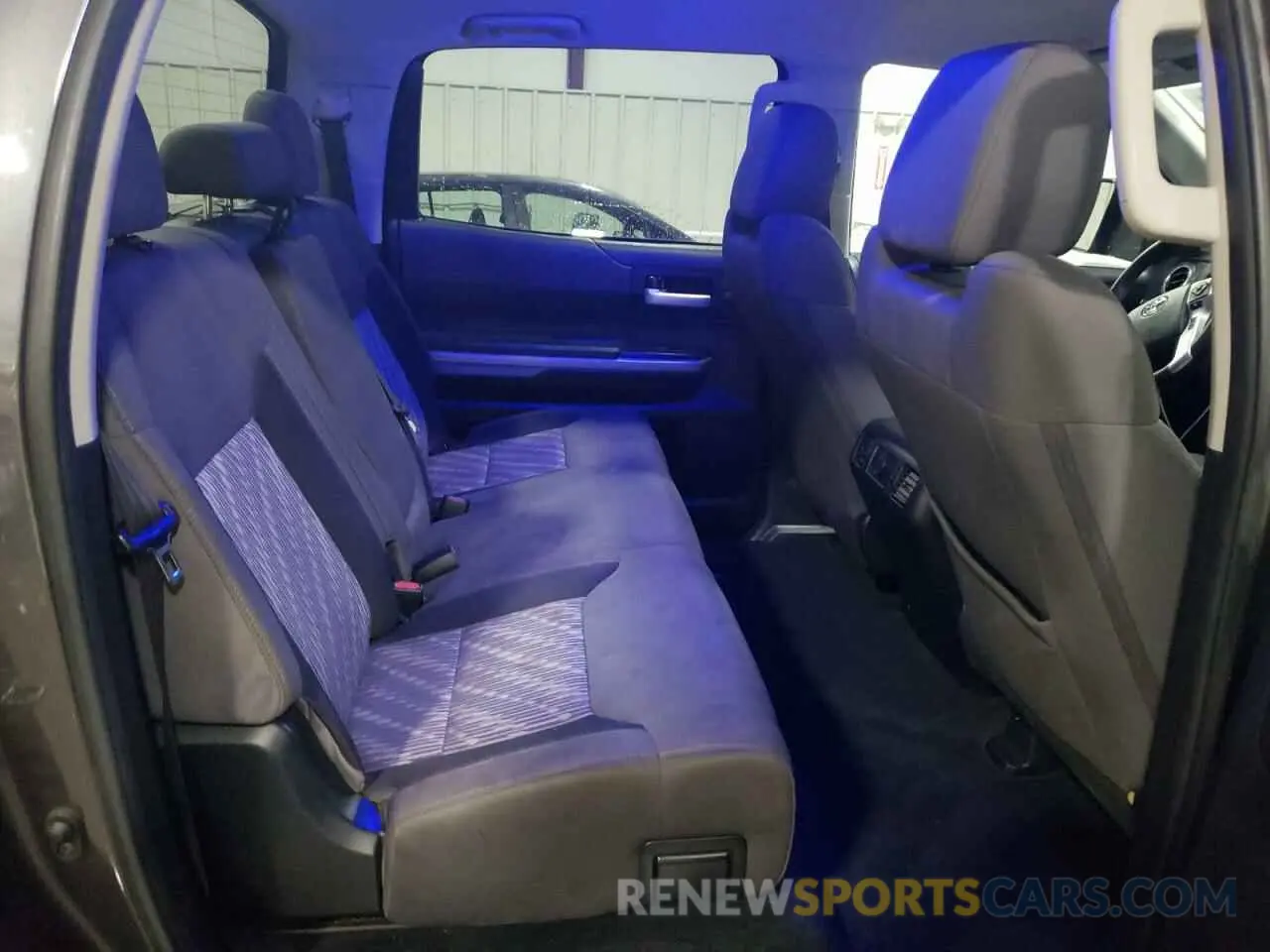 10 fotografías del automóvil dañado 5TFDY5F15LX932925 TOYOTA TUNDRA 2020