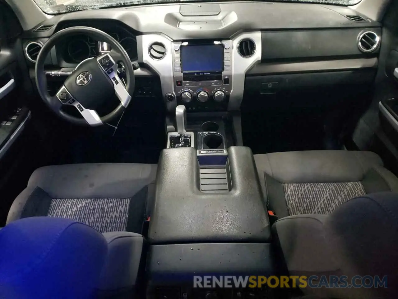 8 fotografías del automóvil dañado 5TFDY5F15LX932925 TOYOTA TUNDRA 2020