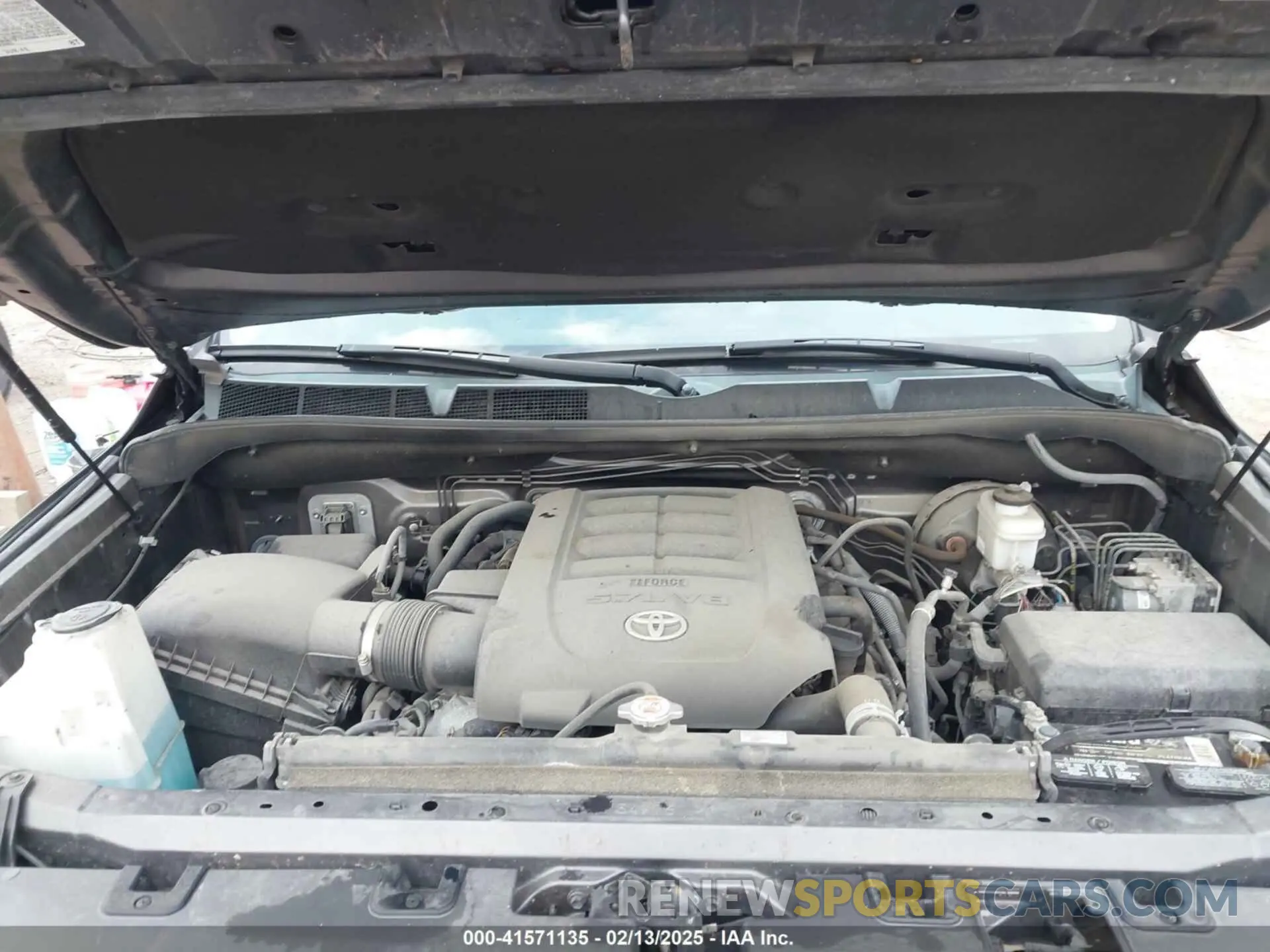 10 fotografías del automóvil dañado 5TFDY5F15LX941947 TOYOTA TUNDRA 2020