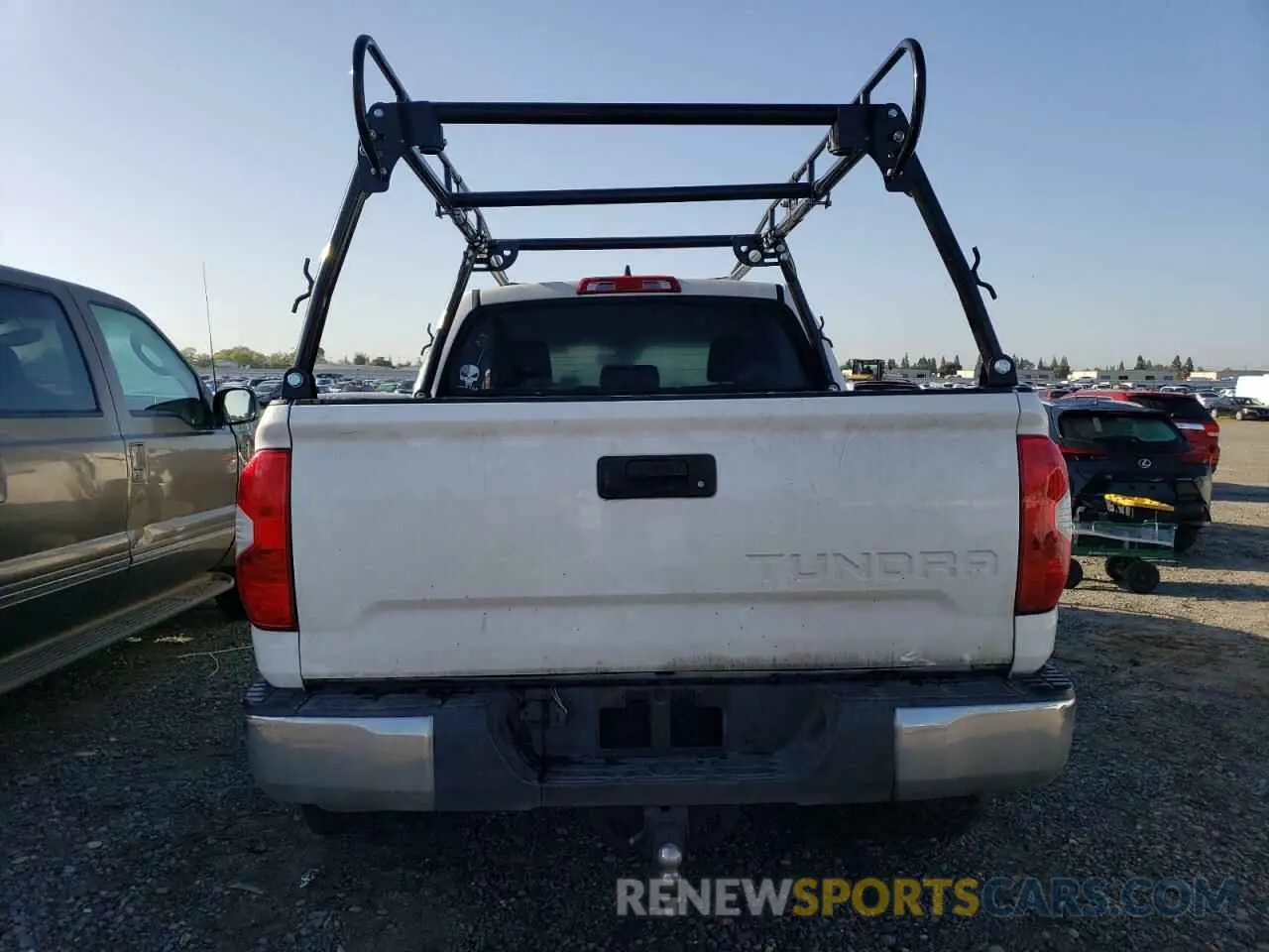 6 fotografías del automóvil dañado 5TFDY5F15LX942161 TOYOTA TUNDRA 2020