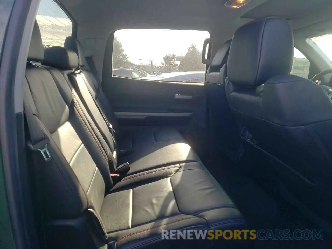 6 fotografías del automóvil dañado 5TFDY5F16LX882875 TOYOTA TUNDRA 2020
