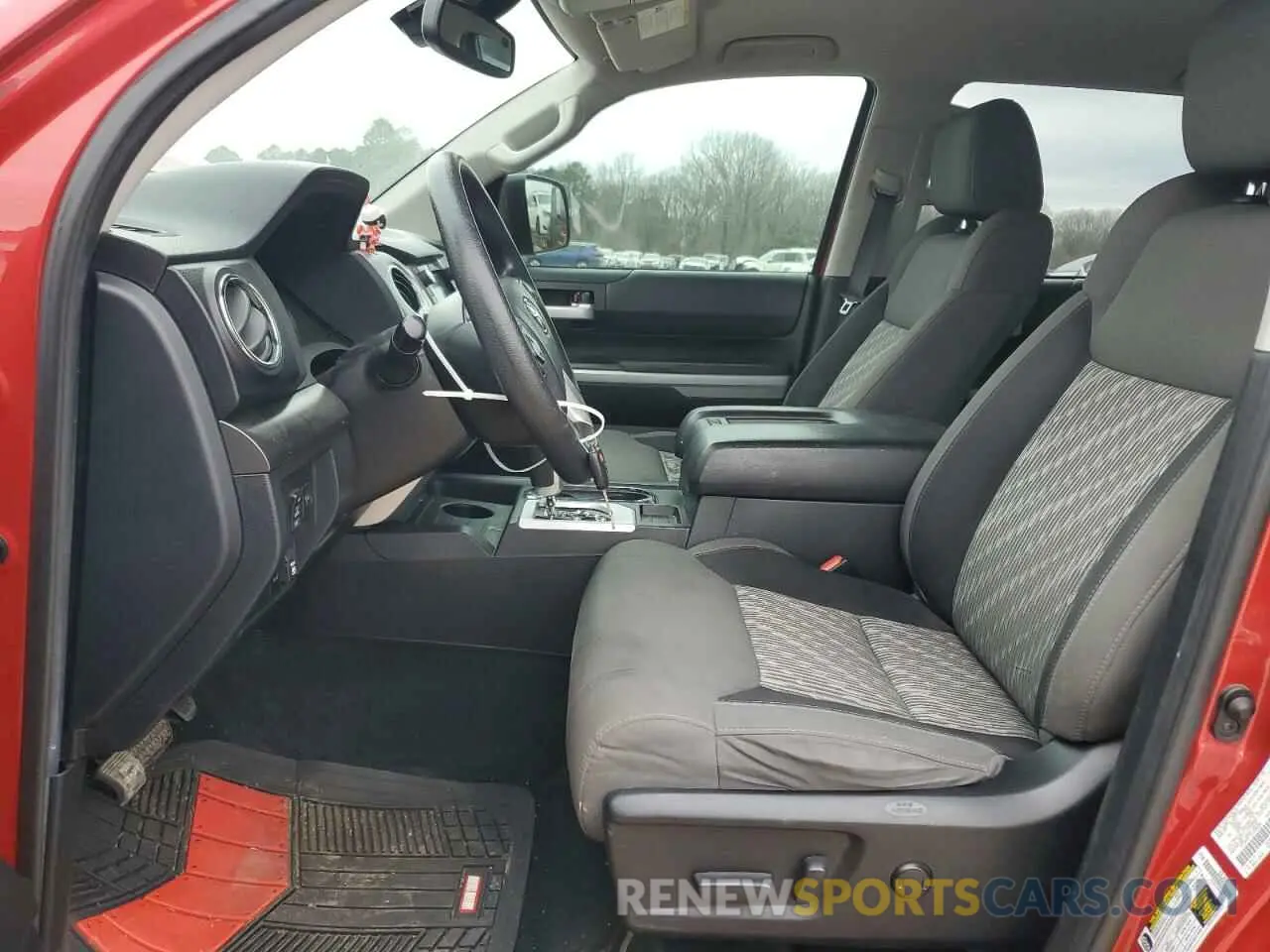 7 fotografías del automóvil dañado 5TFDY5F17LX935289 TOYOTA TUNDRA 2020